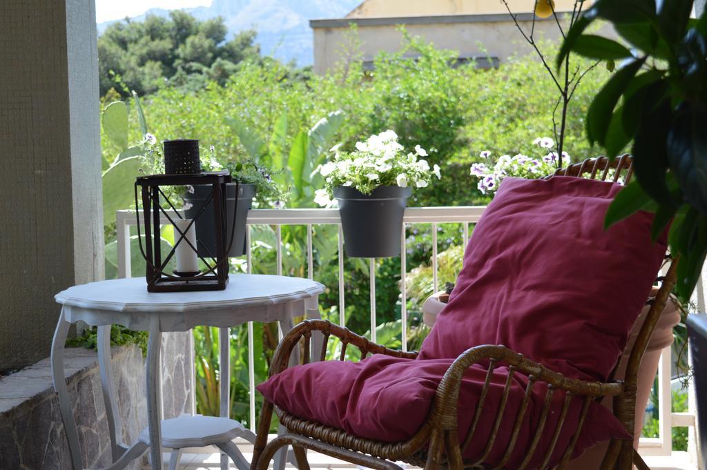 B&B Mondello Holiday ปาแลร์โม ภายนอก รูปภาพ