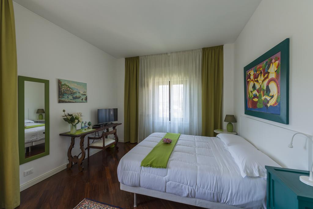 B&B Mondello Holiday ปาแลร์โม ภายนอก รูปภาพ